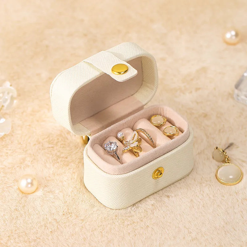 Mini's Jeweler