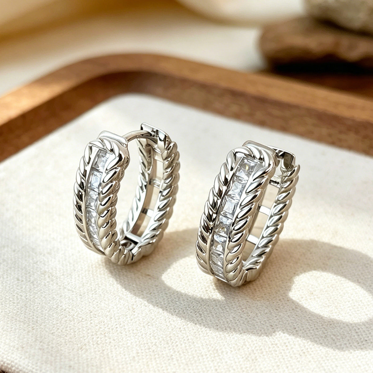MILE EARRING