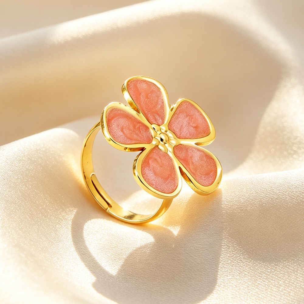 Lyra Ring
