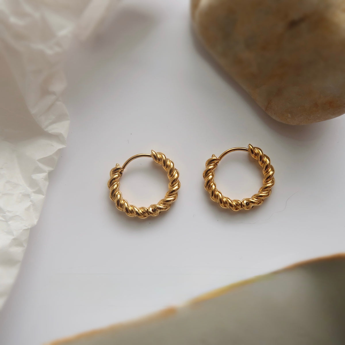 Amia Earring