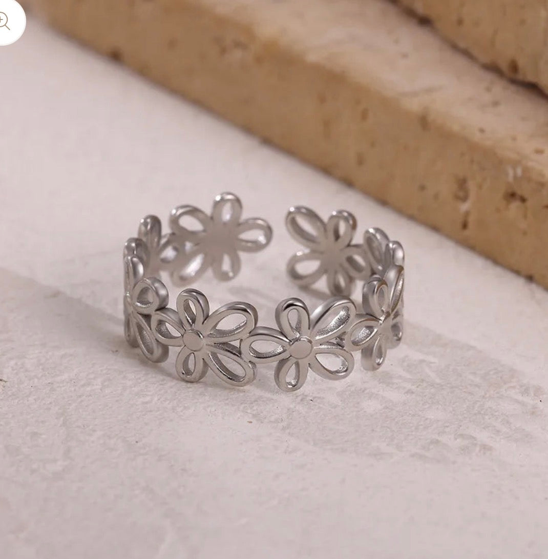 Cami Ring