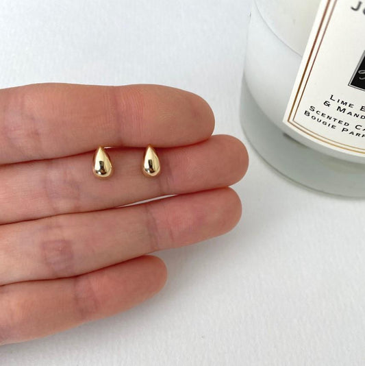 Lola's earrings